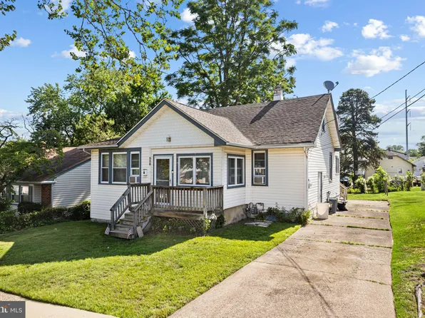 328 N Oakland Ave, Runnemede, NJ 08078