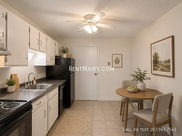 10 Tall Pines Dr #7 — Photo 2
