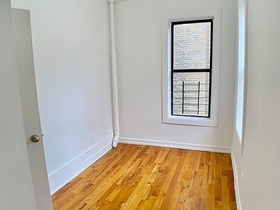 3rd image of 569 W 171st St APT 4
