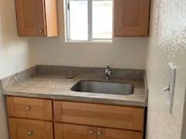 3648 Martin Luther King Jr Way, Oakland, CA