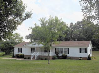 1107 Manor St, Conover, NC 28613