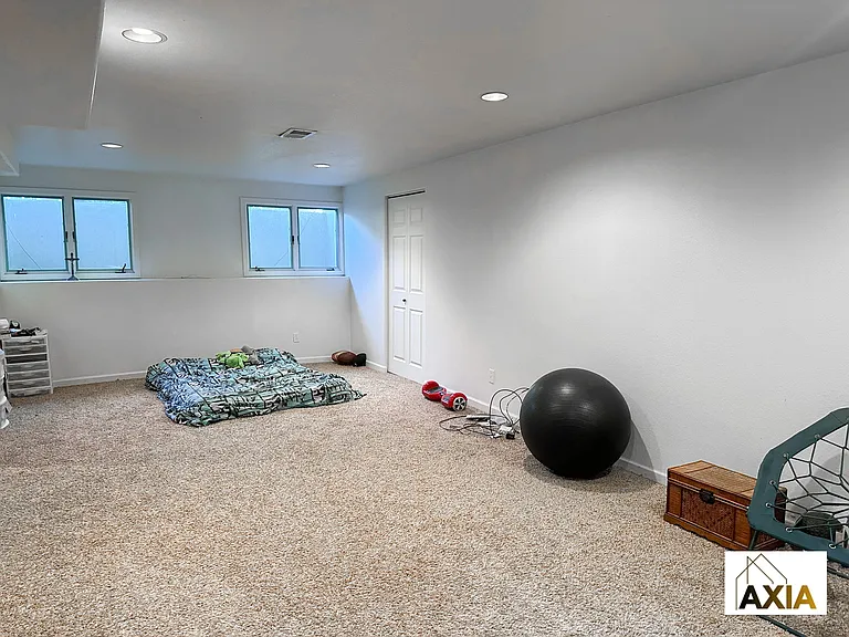 2545 Juniper Ave — Photo 9