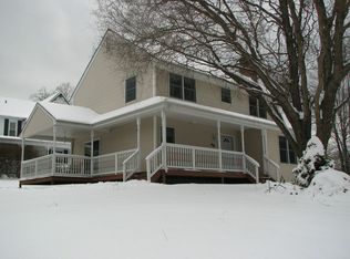 68 Maple St, Plantsville, CT 06479