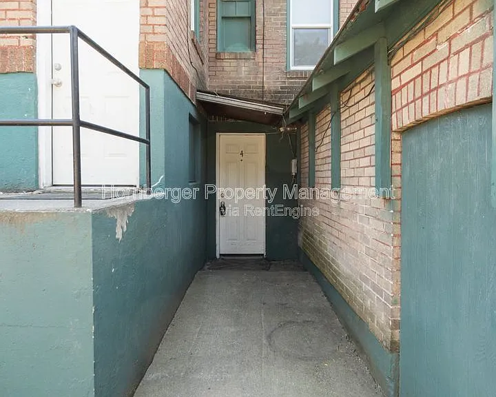 1108 W 12th Ave #4 — Photo 15