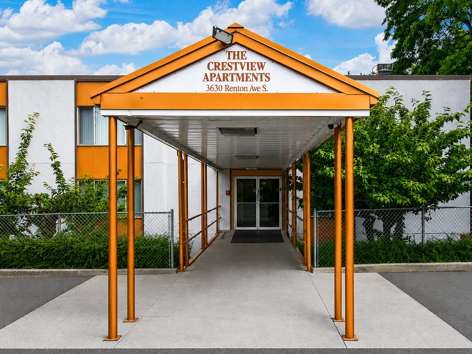 Crestview — Photo 1