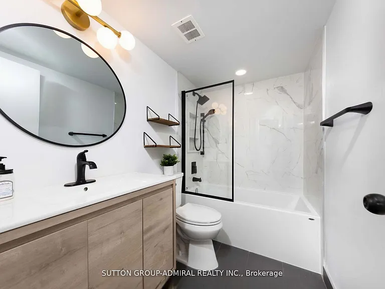 50 Inverlochy Blvd #1005 — Photo 12