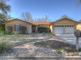 137 Chaparral Rd, San Marcos, TX 78666