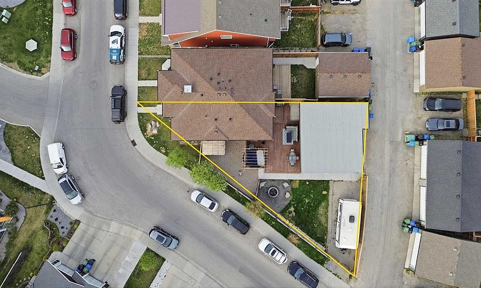 1st image of 1071 NW Seton Cir SE