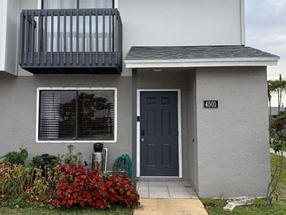 3rd image of 4501 Pier Dr