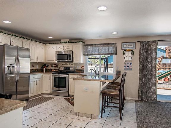 3rd image of 7707 Galiano Dr