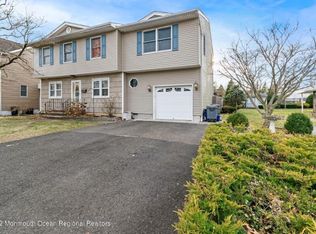 12 Fernhead Ave, Spotswood, NJ