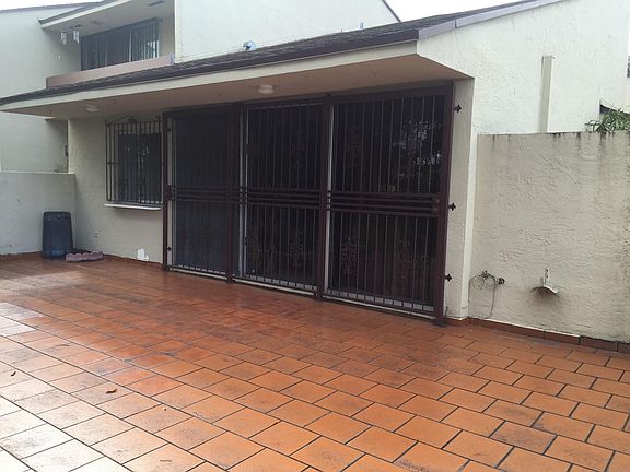 2nd image of 9155 Fontainebleau Blvd APT 1