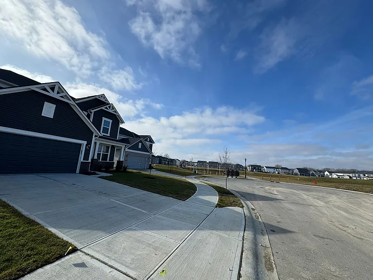 6837 Bridle Oaks Ct — Photo 5