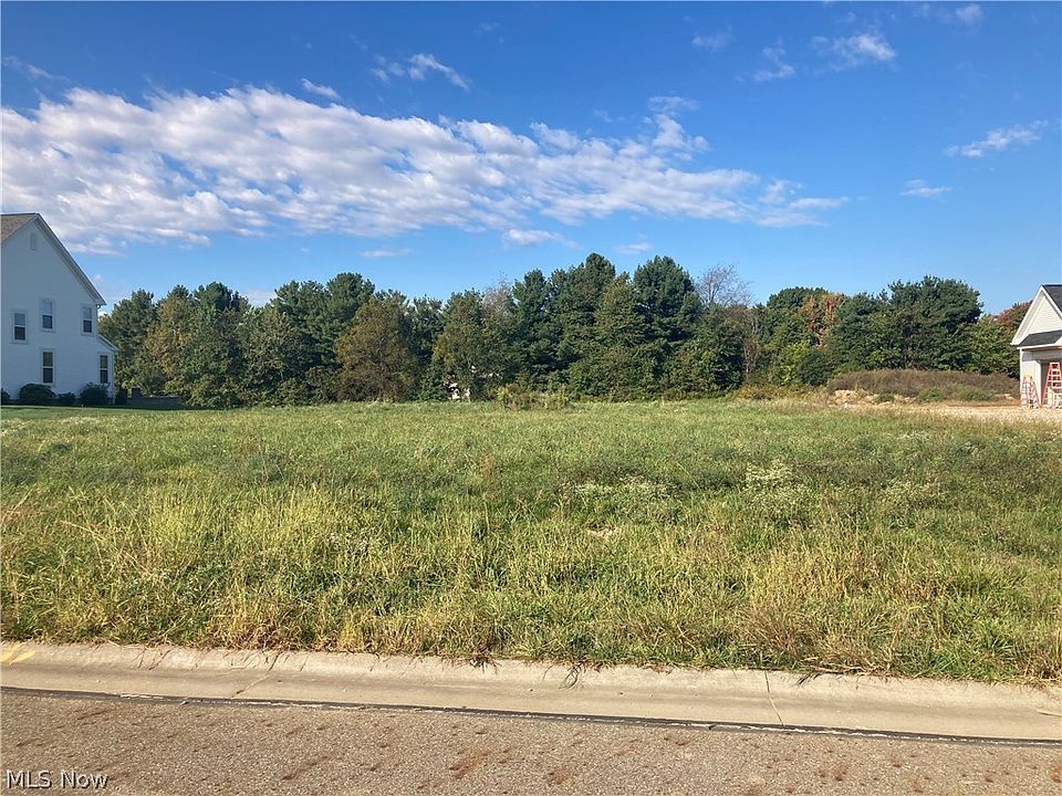 1st image of Leighfield Ln NE