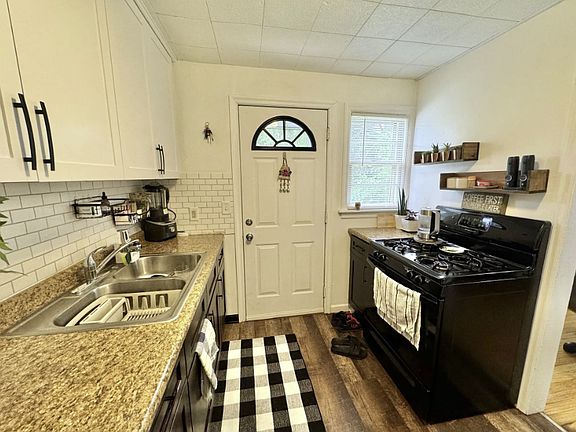 4th image of 611 14th St #611