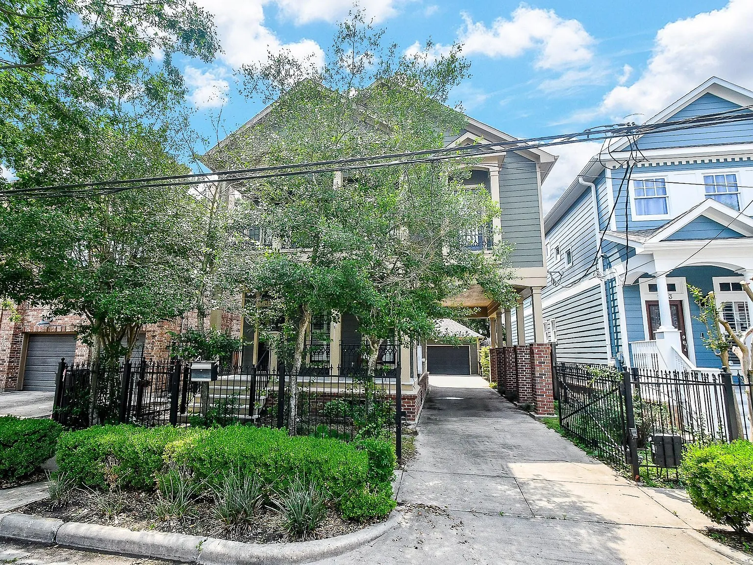 3 bed, 2.5 bath, 1972 sqft, $4,000 — Photo 2