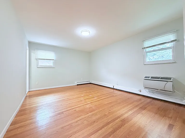 1229 Inwood Ter #2 — Photo 21