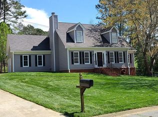 1419 Saint Michaels Ct, Lilburn, GA 30047
