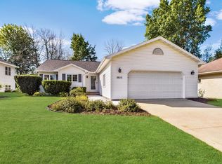 2813 S Schaefer Cir, Appleton, WI 54915