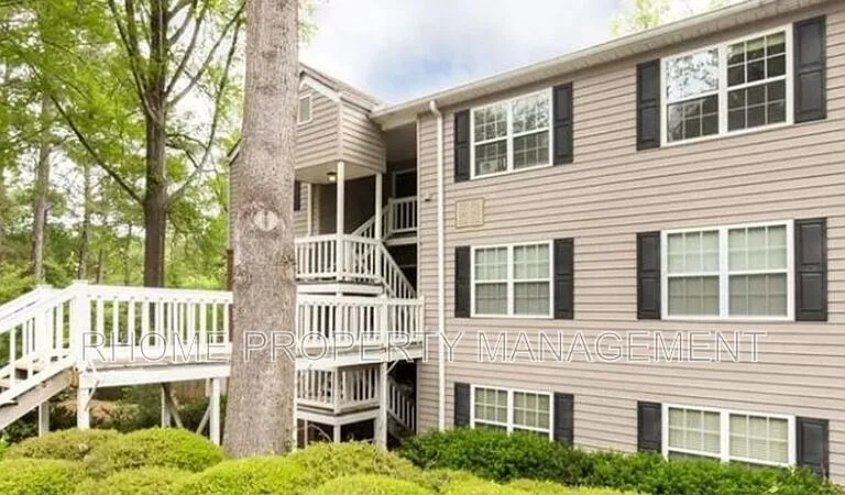 352 Teal Ct — Photo 1