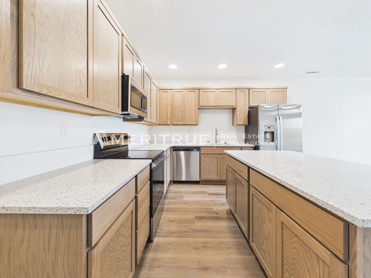 Townhome for Rent! — Photo 3