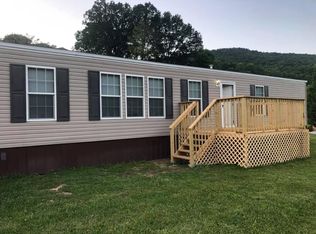 220 Ocala Ct, Bluefield, WV 24701