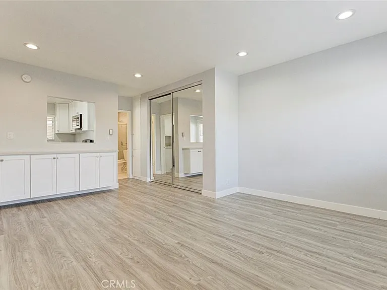 1835 N Alexandria Ave #10 — Photo 5
