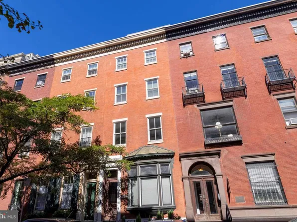 1813 Spruce St #4R, Philadelphia, PA 19103