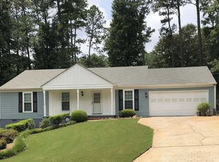 481 Maid Marion Ln, Stone Mountain, GA 30087