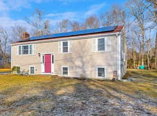 16 Lodengreen Dr, East Falmouth, MA 02536