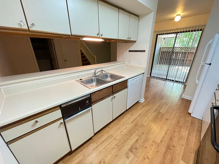 254 Brookberry Cir — Photo 13