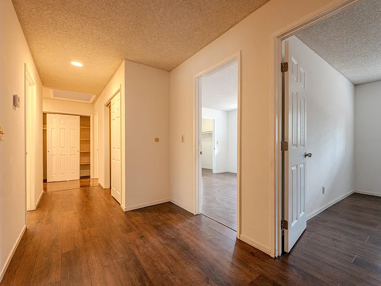 327 Clarkin Ct — Photo 20