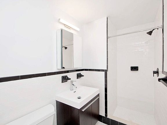5th image of 342 E 8th St #4HH