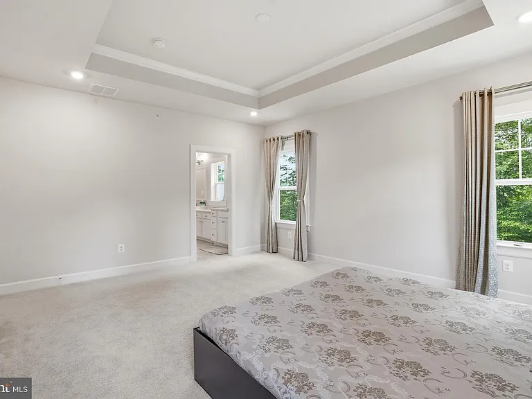 411 W Ponds Edge Dr — Photo 49