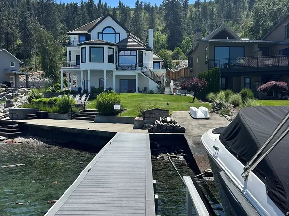 3300 S Lakeshore Rd, Chelan, WA 98816