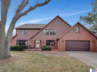 2701 S 66th Pl, Lincoln, NE 68506