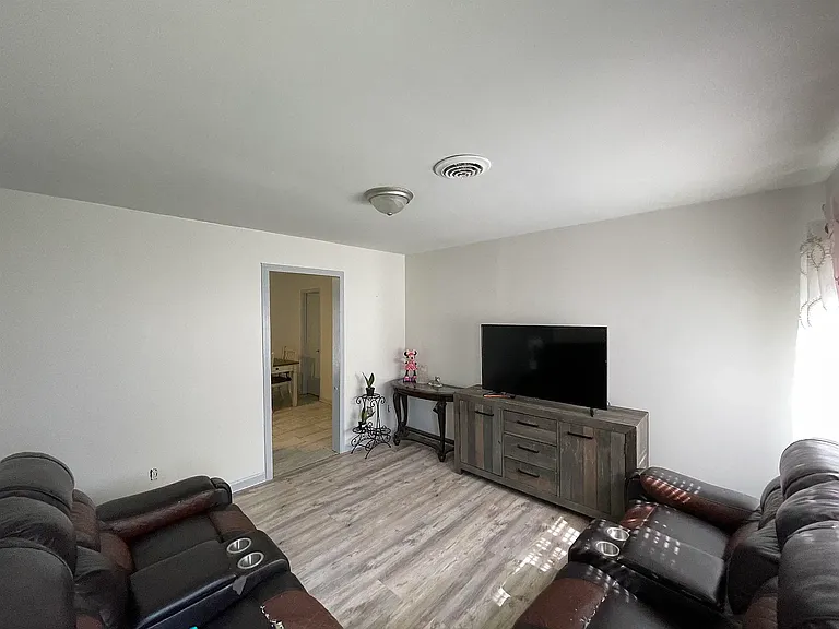 3284 Valley Stream Cv — Photo 7