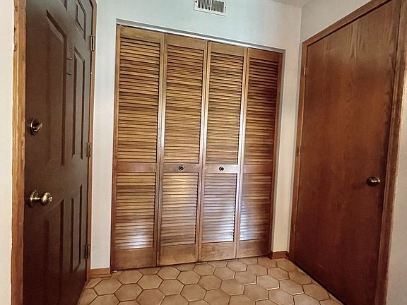 3rd image of 5000 Circle Ct Unit 804