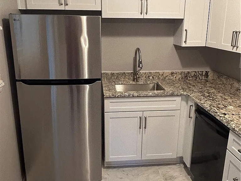 1020 Tuxedo Ln — Photo 14