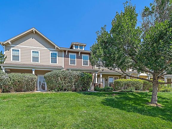 2 Bed 2.5 Bath Two story Townhome.