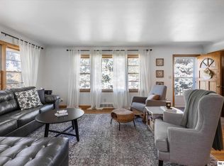 2511 Sidney St, Bellevue, NE 68005