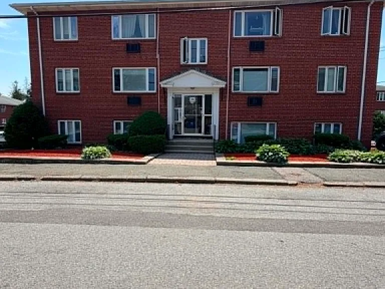 38 Carey Ave #7 — Photo 2