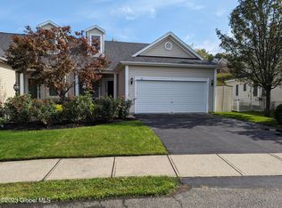 52 Lori Jean Pl, Troy, NY 12182