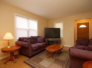 9605 S Albany Ave, Evergreen Park, IL