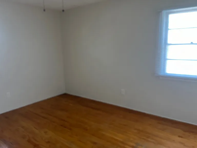 1095 S Magnolia Ave — Photo 8