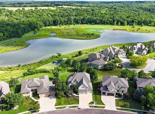 5203 W 166th Ter, Overland Park, KS 66224