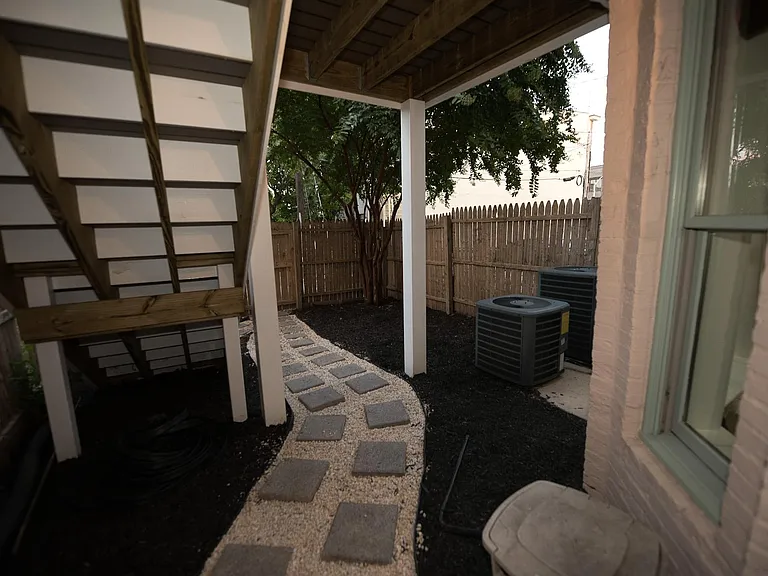 1711 Guilford Ave #2 — Photo 17