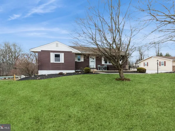 67 Schan Dr, Churchville, PA 18966