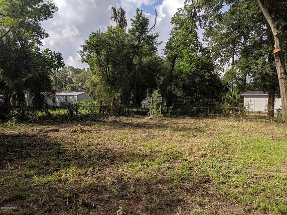 2nd image of 316 Linden Ln