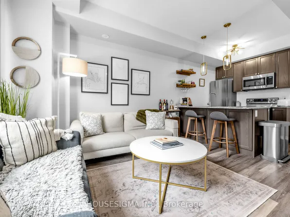 34 Fieldway Rd #139, Toronto, ON M8Z 0E3